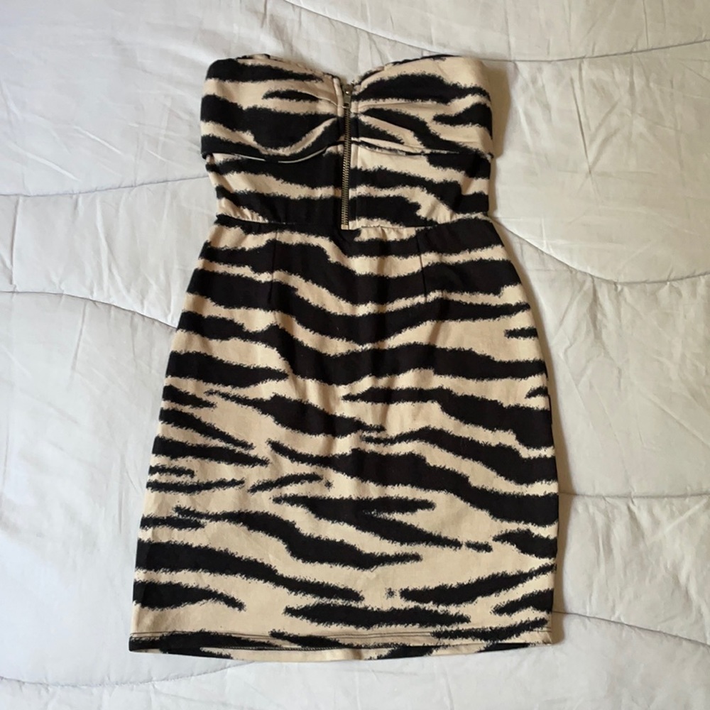 TOSKA - NWT - Mini Bodycon Dress - Sz S